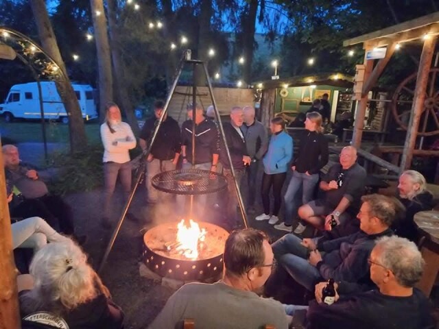 Herberg Hutterscheiderhof Gezelligheid buiten 2