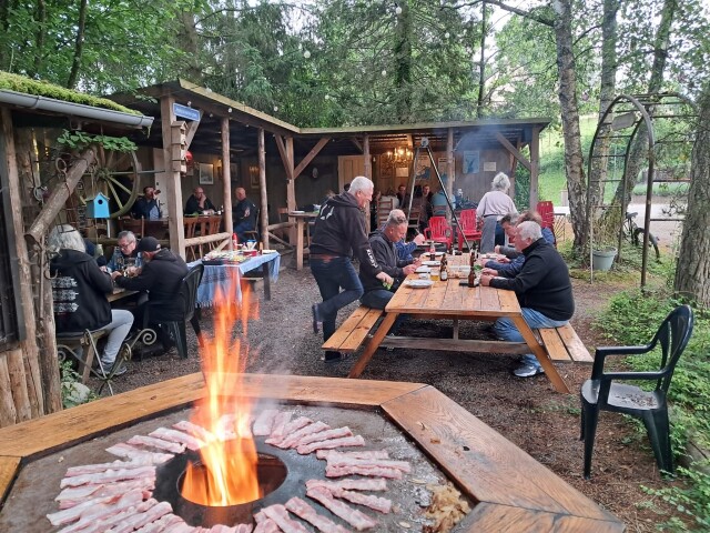 Herberg Hutterscheiderhof Gezelligheid buiten